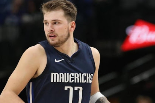 凌晨四点的 凌晨四点的